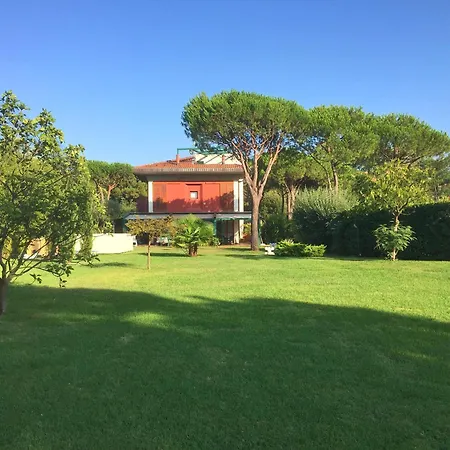Torre 9p Ac 2 Pools 300 M From The Sea * Marina di Massa