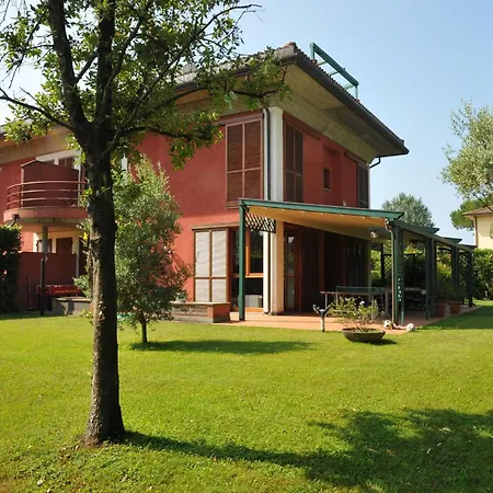 Torre 9p Ac 2 Pools 300 M From The Sea Marina di Massa
